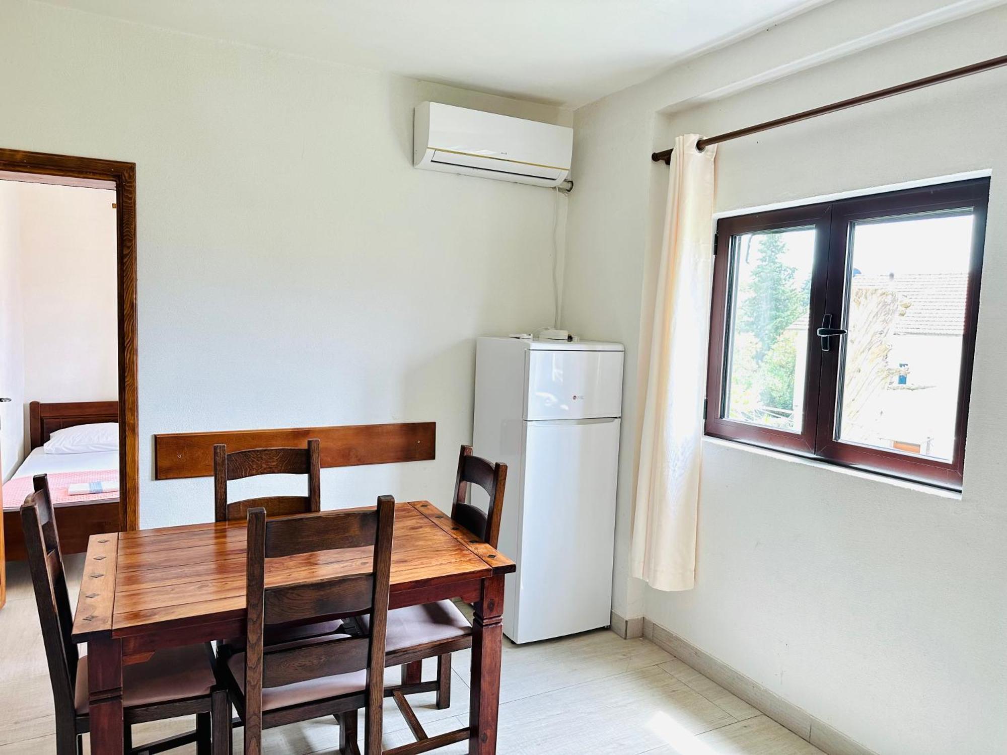 Apartments Simovic Tivat Eksteriør bilde